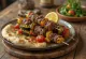 Grillowany kebab podany z warzywami