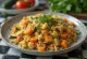Kabsa z warzywami, bogactwem przypraw i świeżą kolendrą